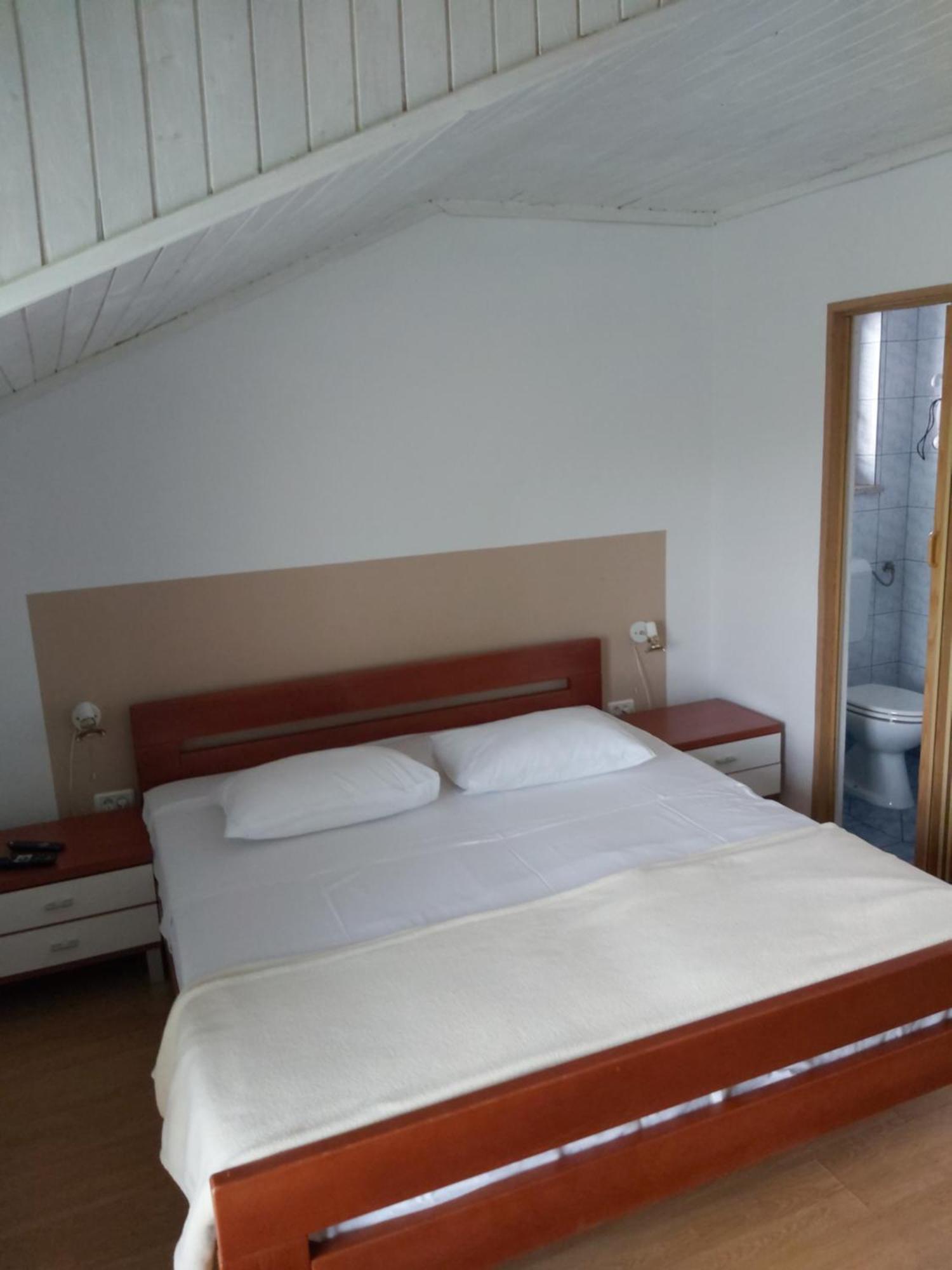Rooms Zagon Постойна Экстерьер фото